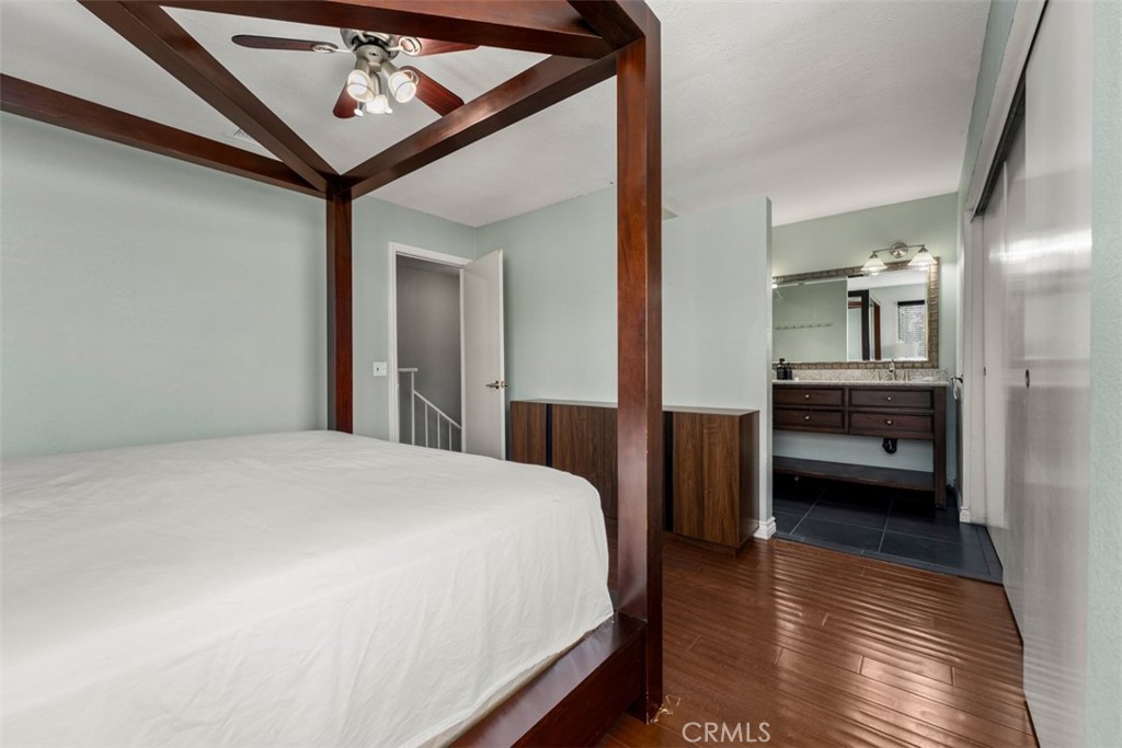 939 W 19th