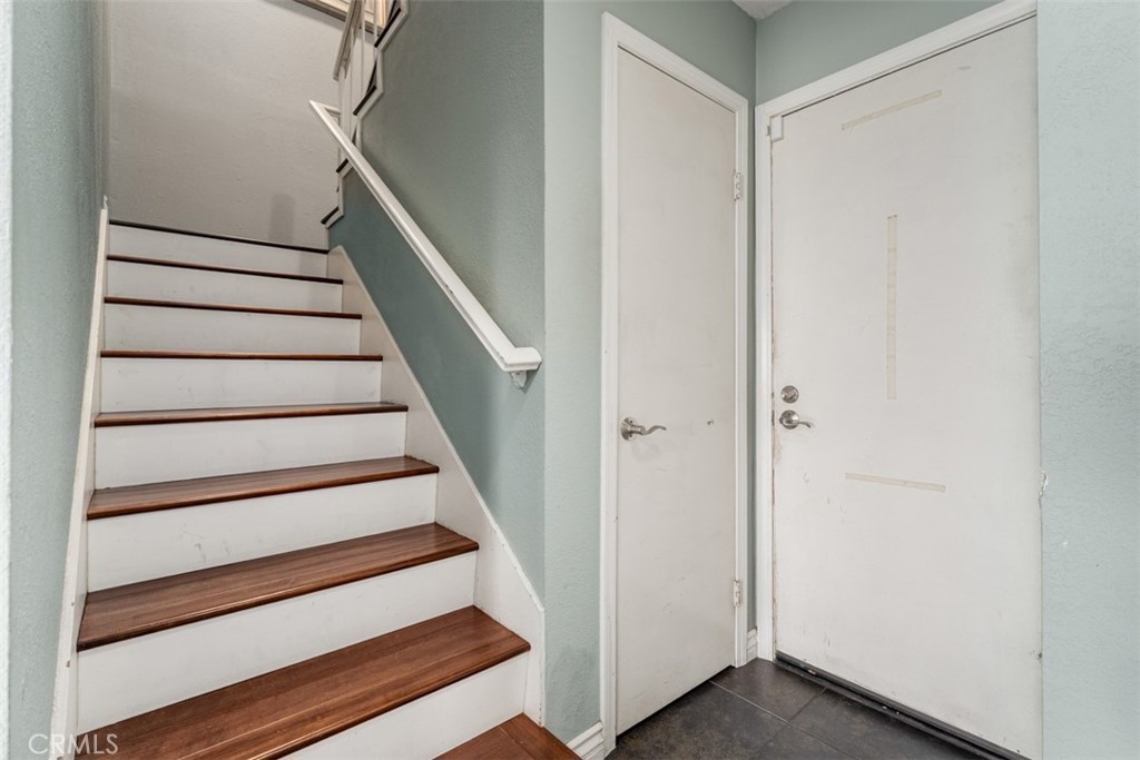 939 W 19th