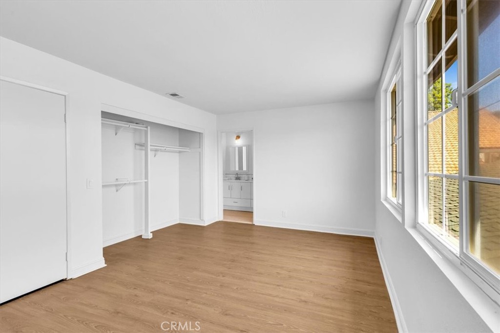 3315 Hawkwood