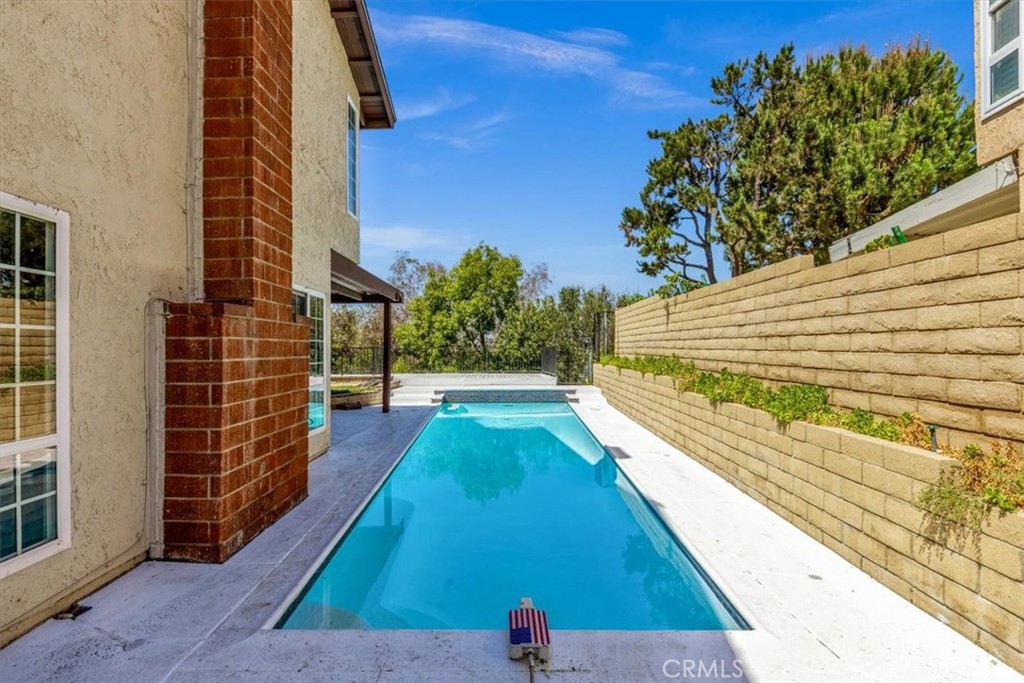 3315 Hawkwood