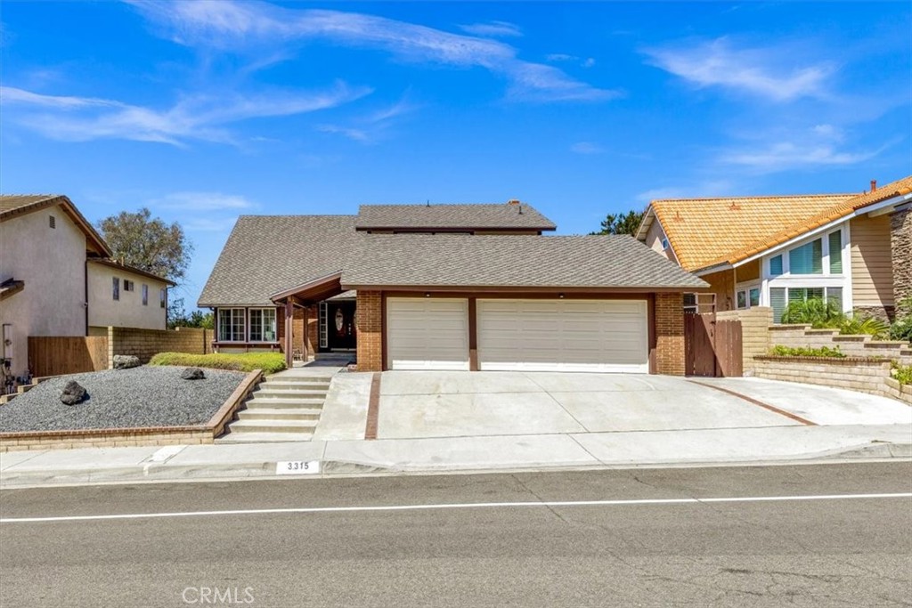 3315 Hawkwood