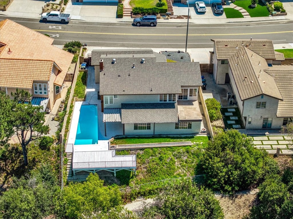 3315 Hawkwood