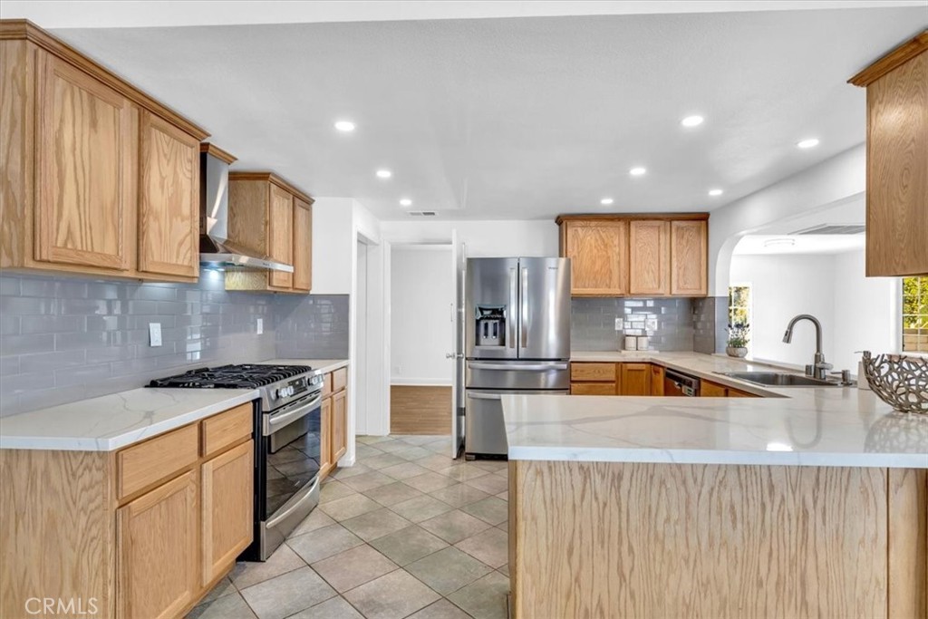 3315 Hawkwood