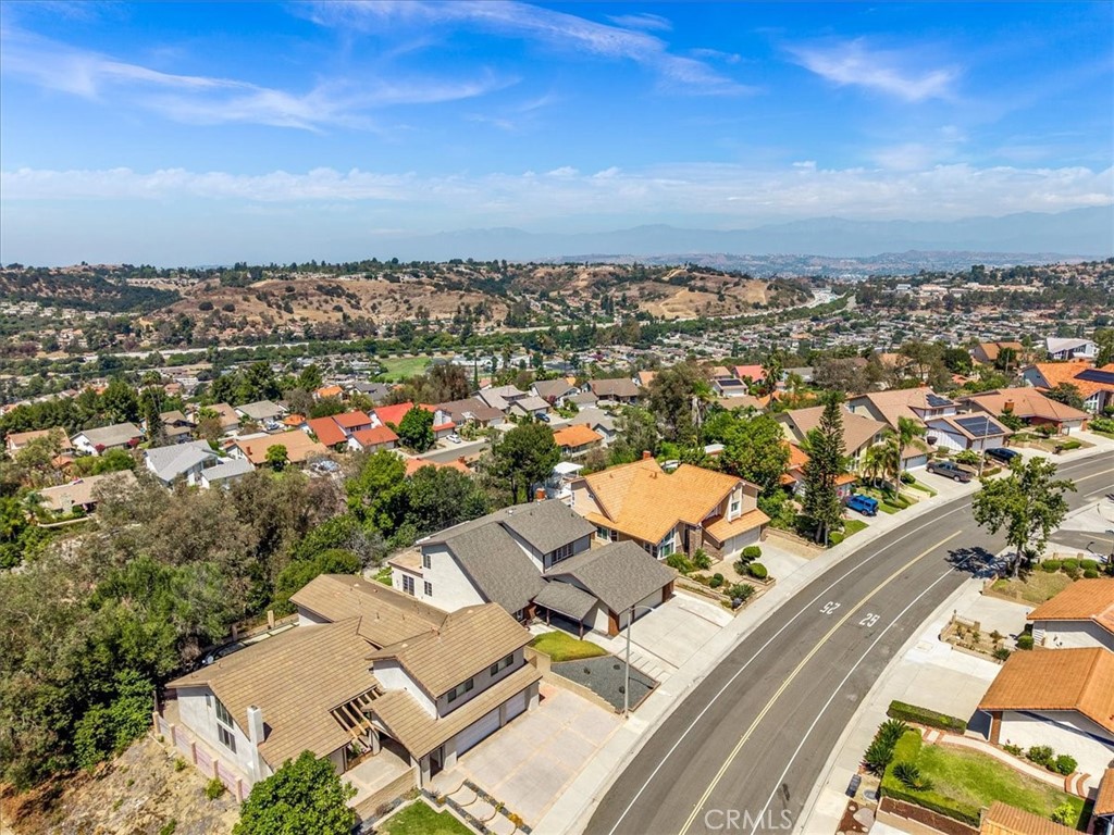 3315 Hawkwood