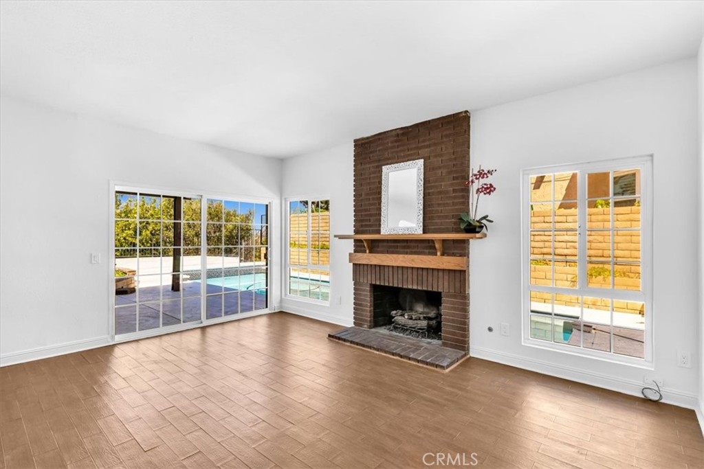 3315 Hawkwood