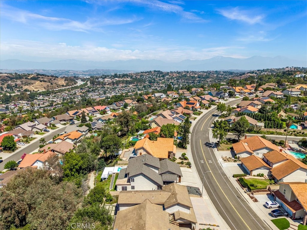 3315 Hawkwood
