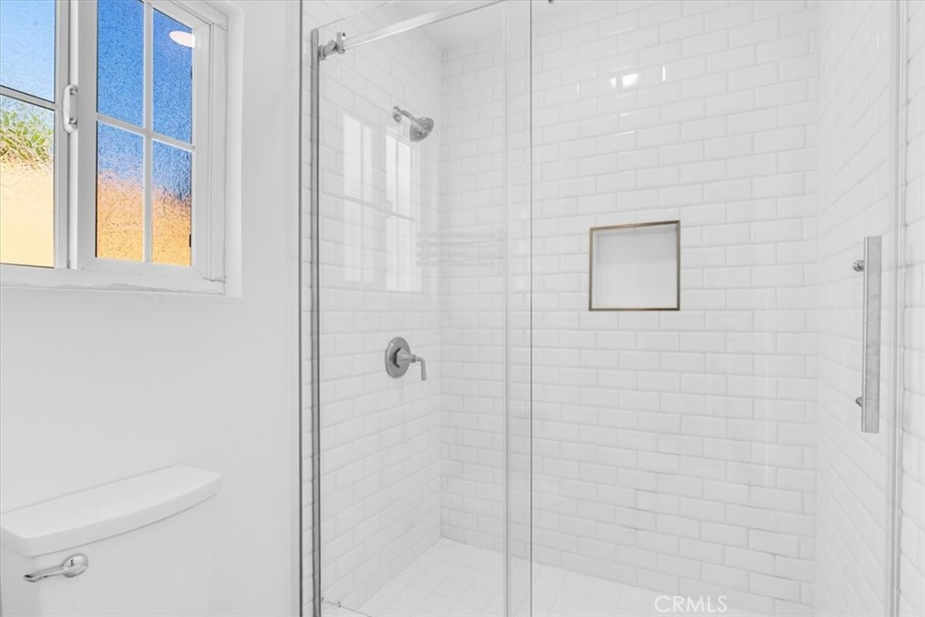 3315 Hawkwood