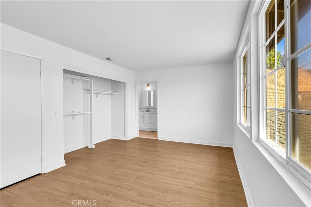 3315 Hawkwood
