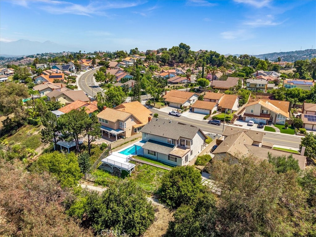 3315 Hawkwood