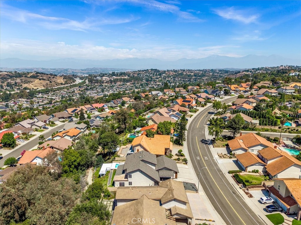 3315 Hawkwood