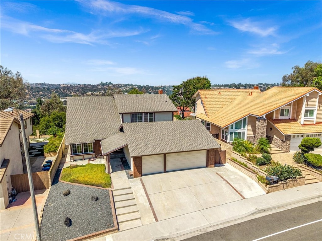 3315 Hawkwood