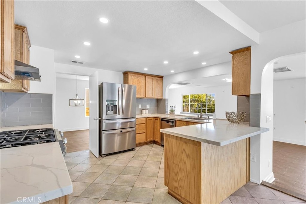 3315 Hawkwood