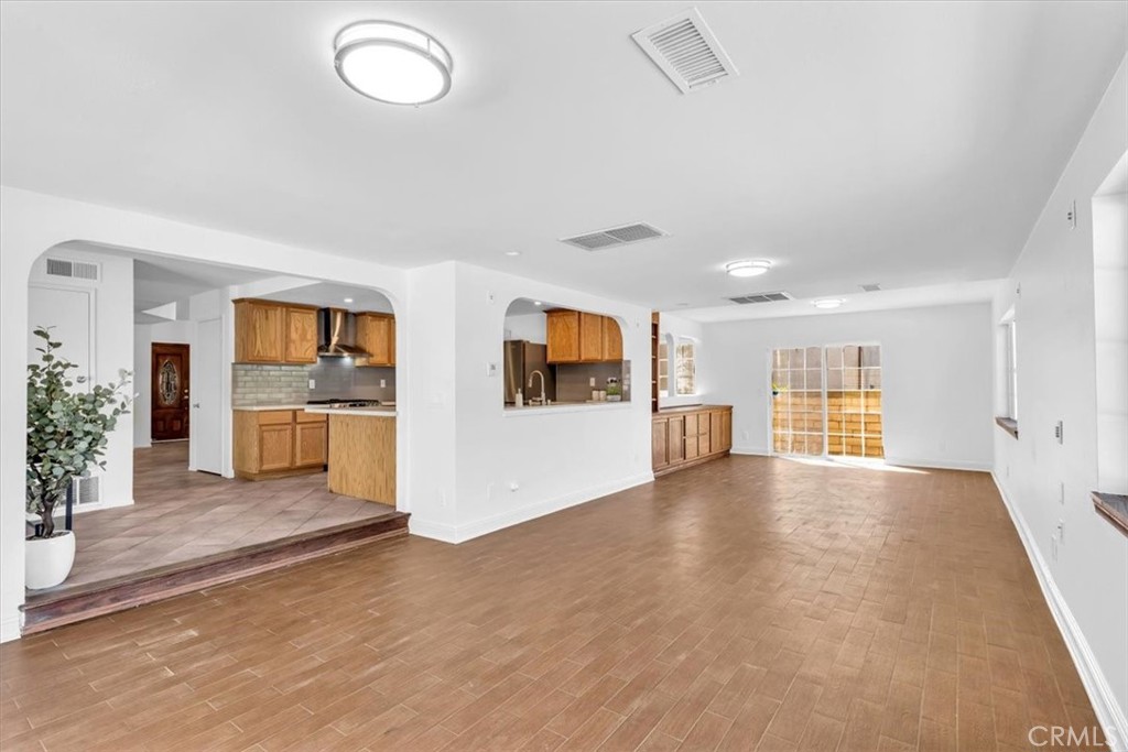 3315 Hawkwood