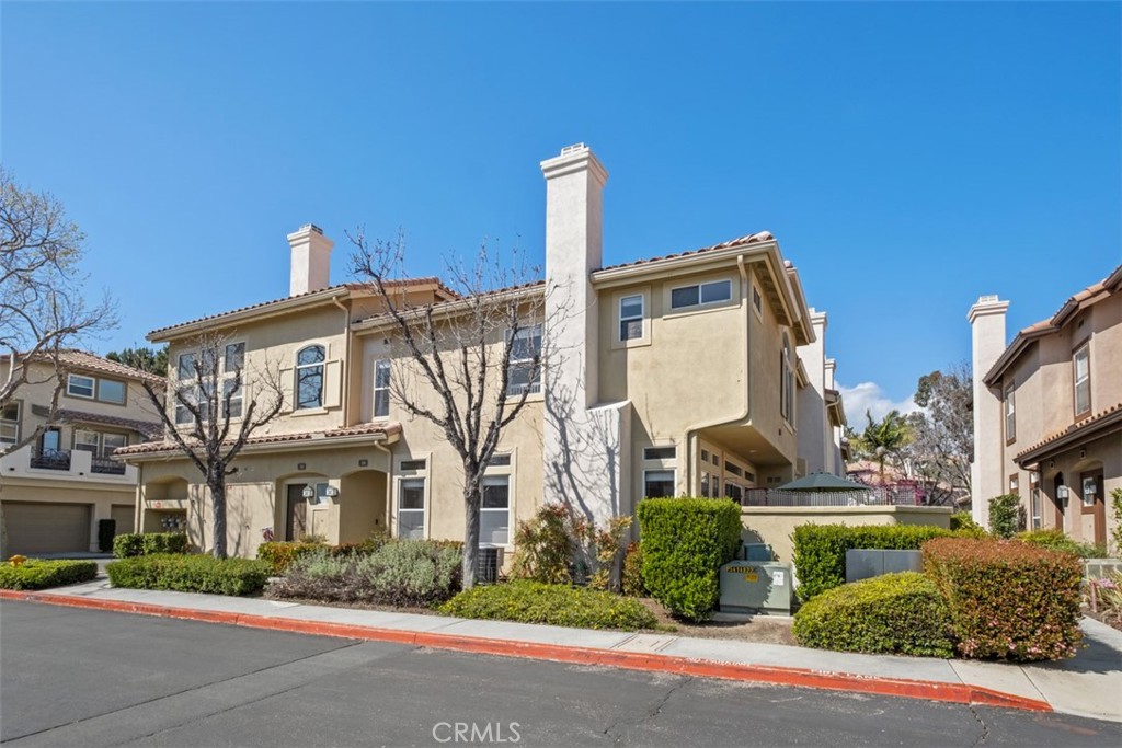 54 Camino Del Oro