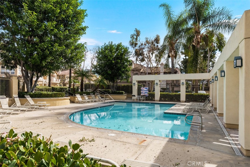54 Camino Del Oro