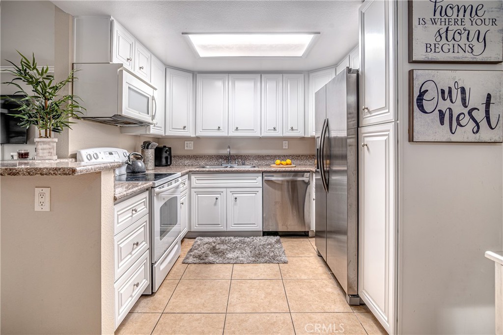 204 Woodland Parkway 217