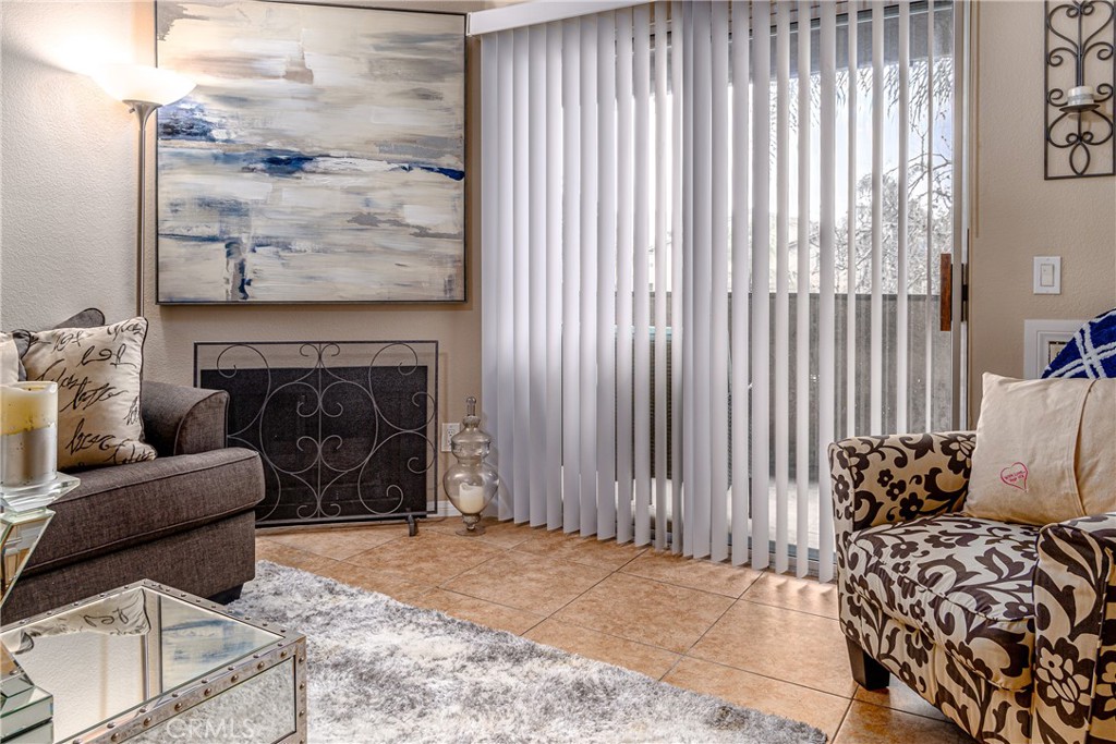 204 Woodland Parkway 217