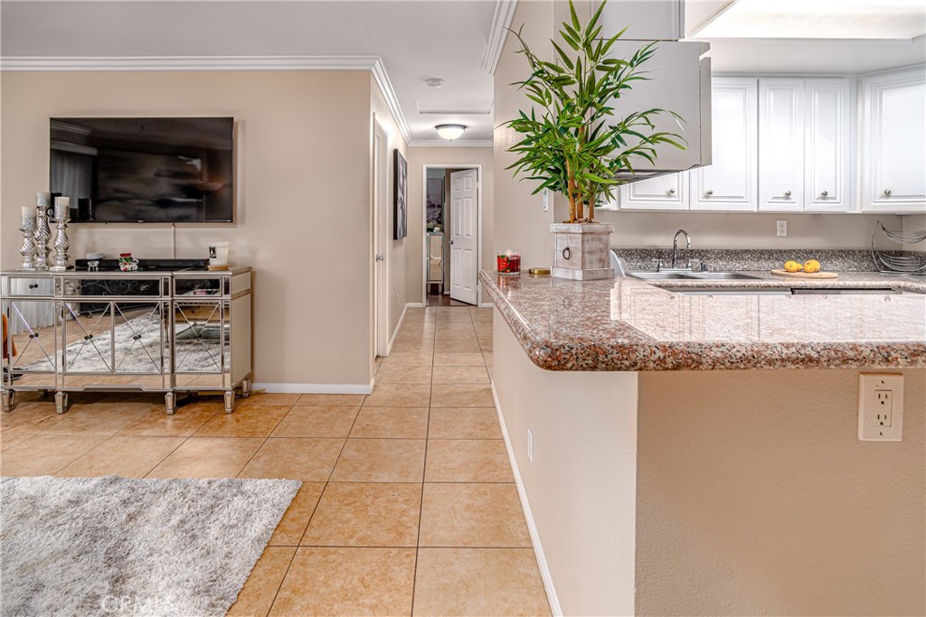 204 Woodland Parkway 217