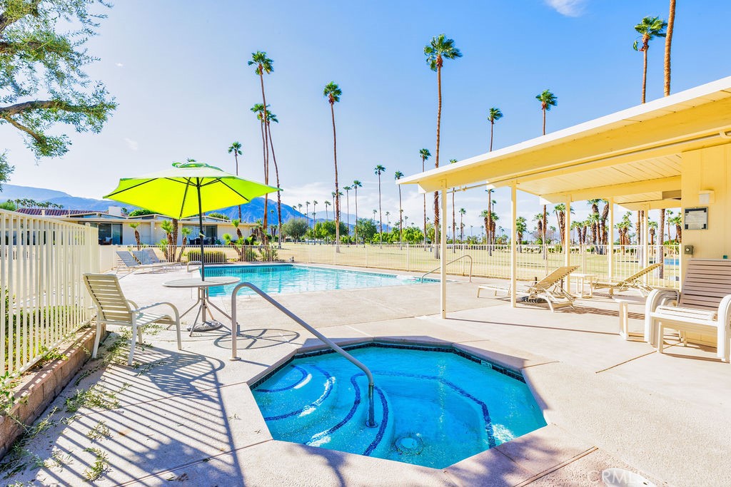 73700 Grapevine Street 6