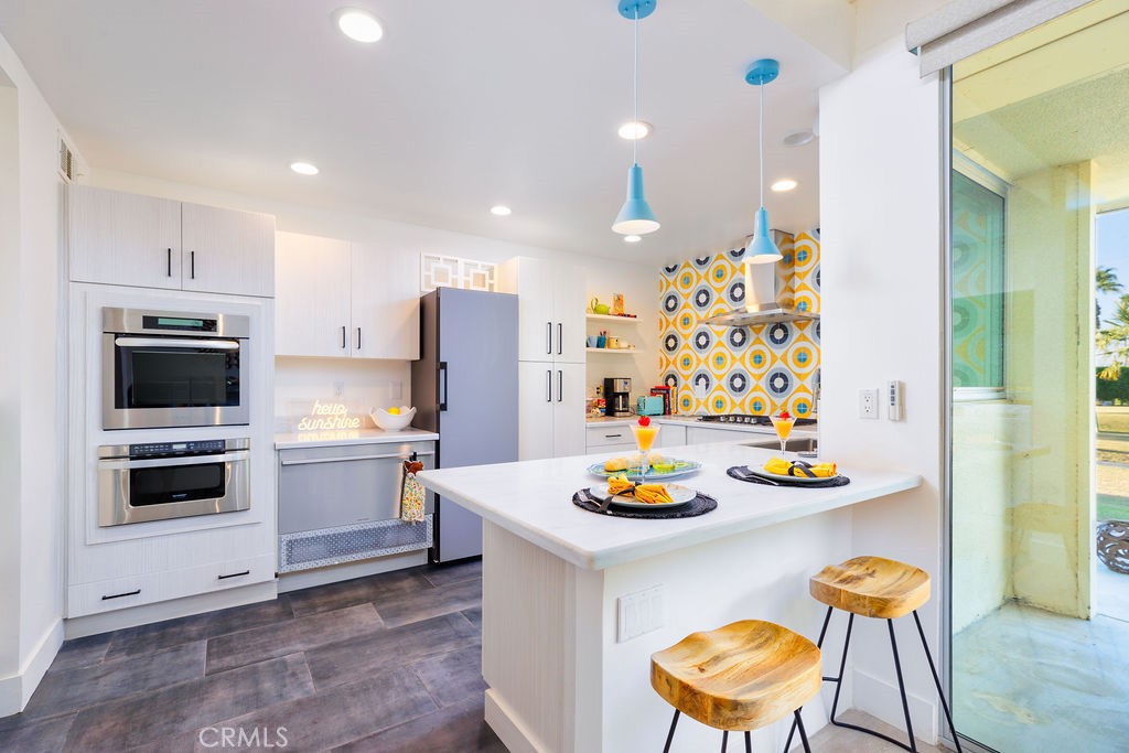 73700 Grapevine Street 6