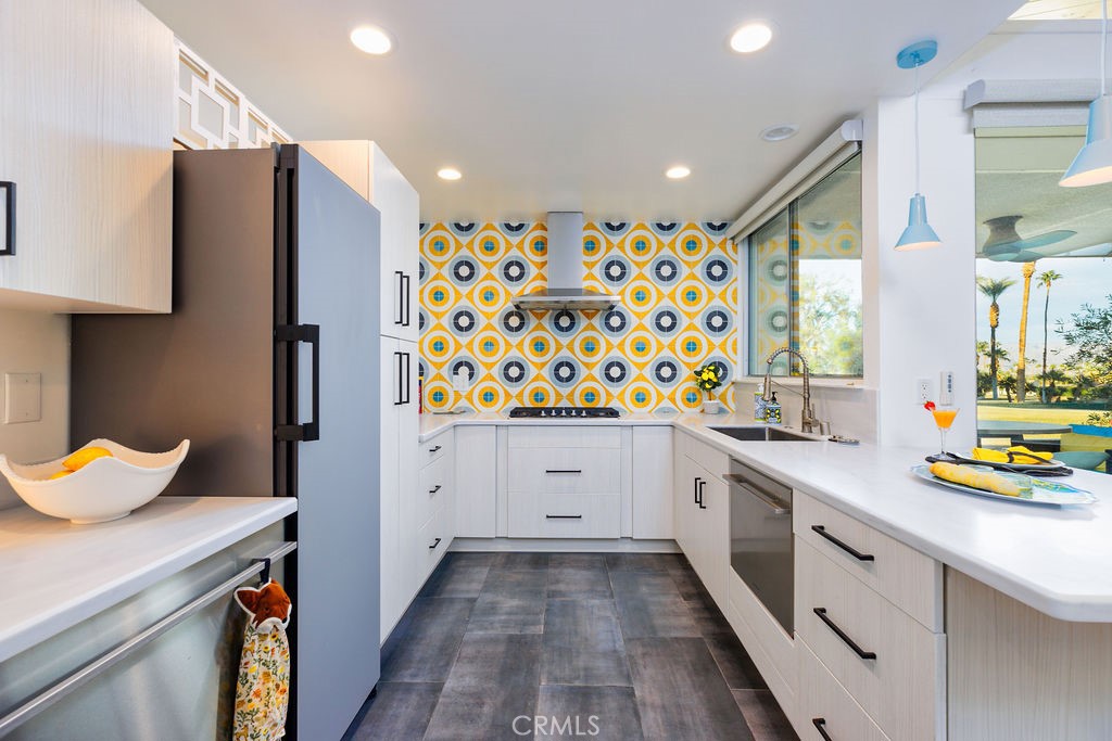 73700 Grapevine Street 6