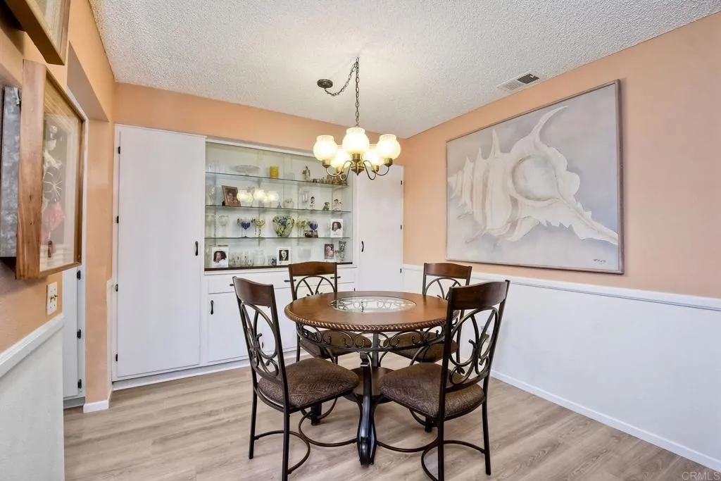 4444 Kittiwake Way