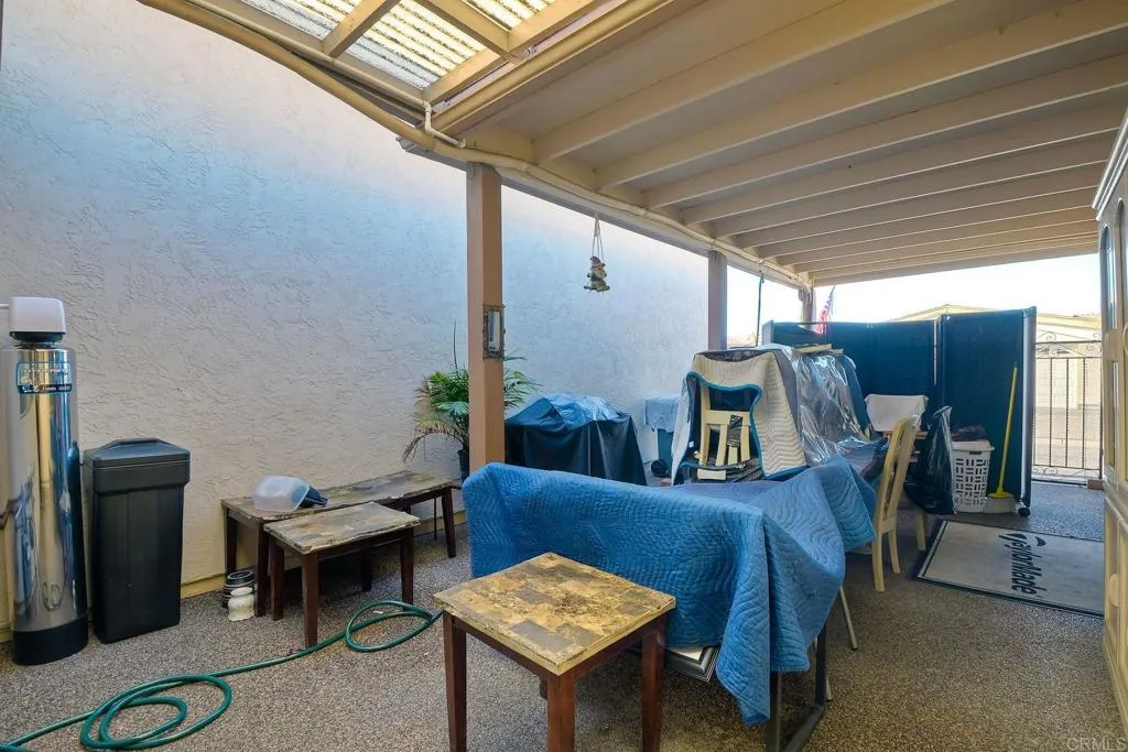 4444 Kittiwake Way