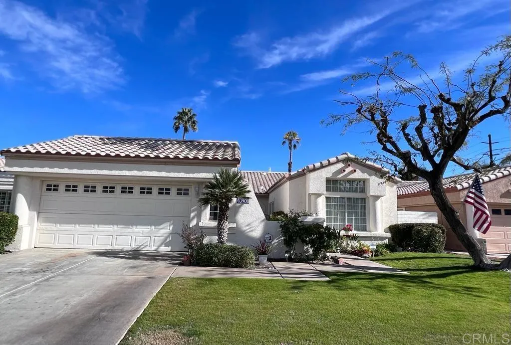 40900 Avenida Estrada