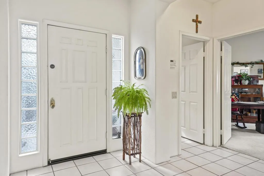 40900 Avenida Estrada