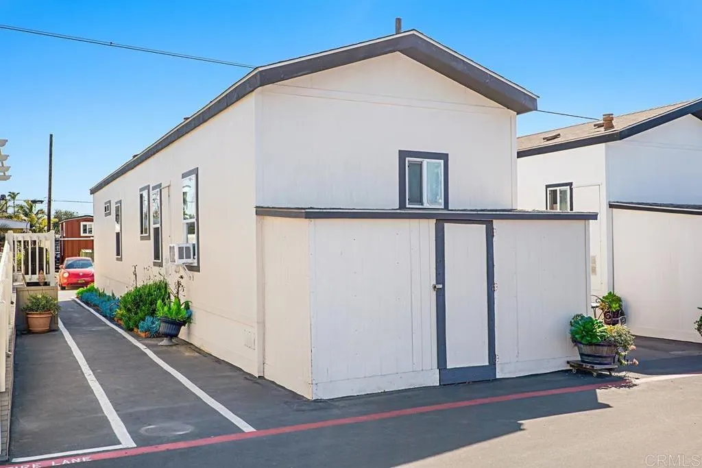 1549 N Vulcan SPC 74