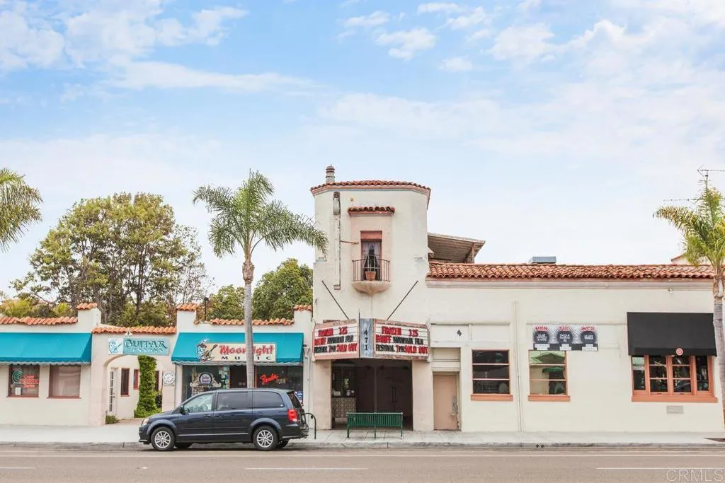 1549 N Vulcan SPC 74