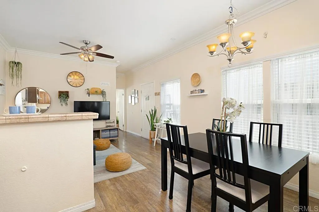 1549 N Vulcan SPC 74