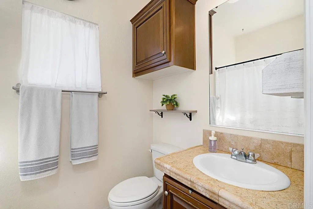 1549 N Vulcan SPC 74