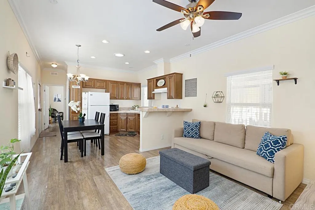 1549 N Vulcan SPC 74