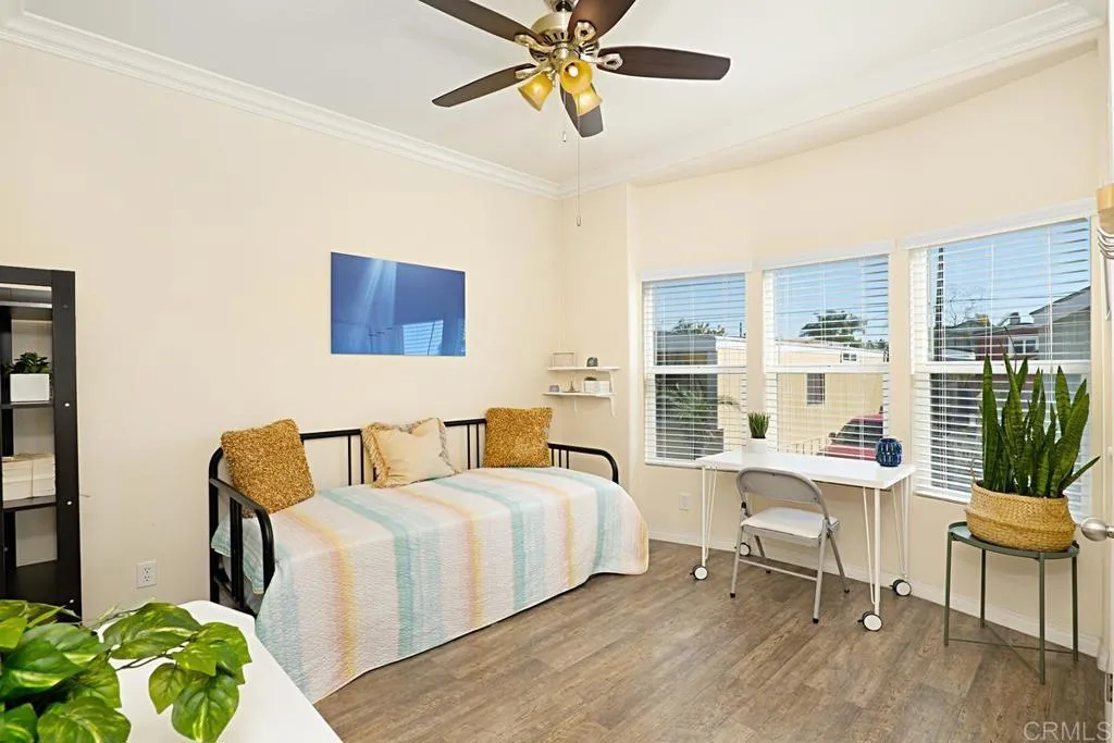 1549 N Vulcan SPC 74