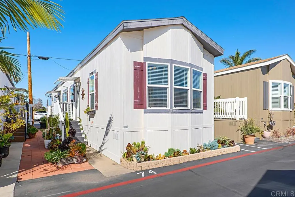 1549 N Vulcan SPC 74