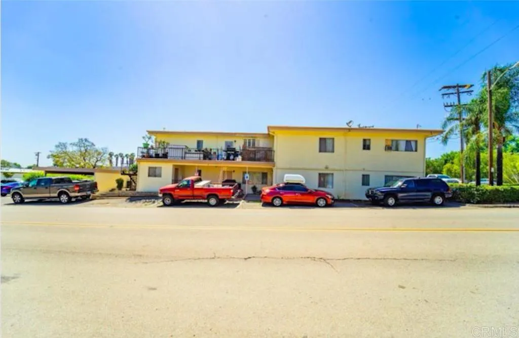 729 E Elder