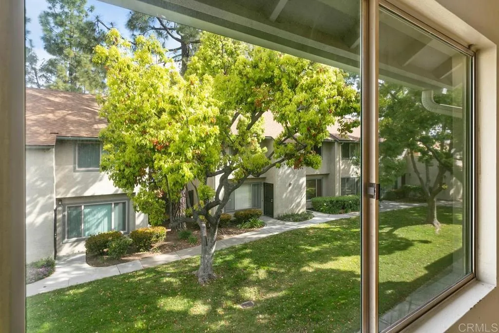 1123 Decker Street Unit: E