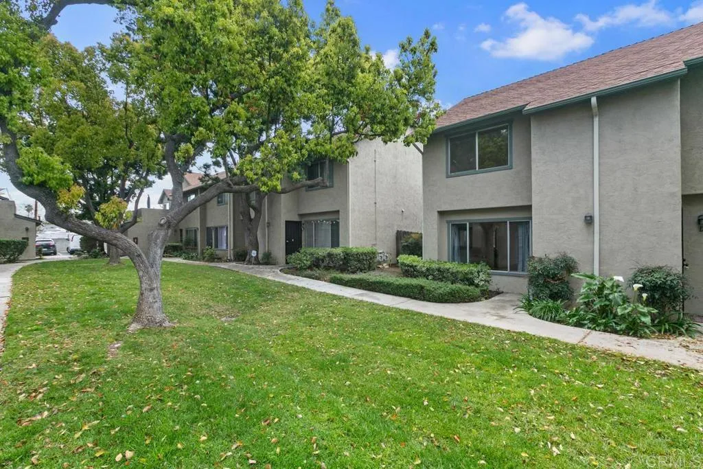 1123 Decker Street Unit: E