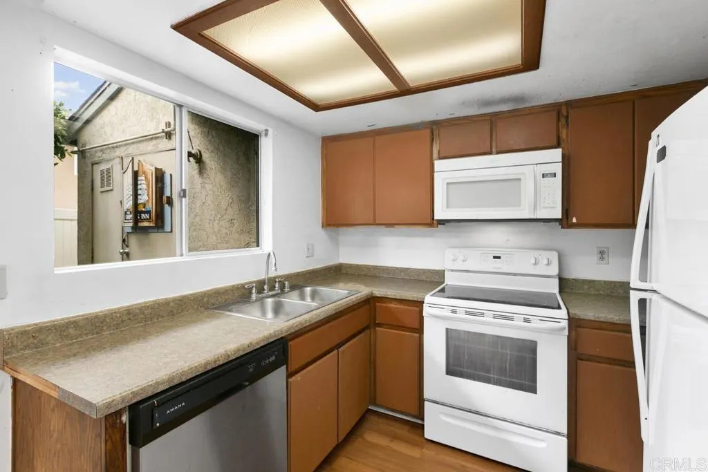 1123 Decker Street Unit: E