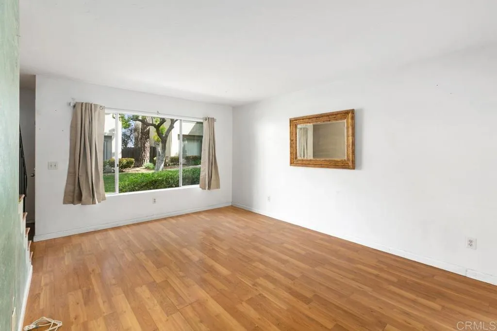 1123 Decker Street Unit: E