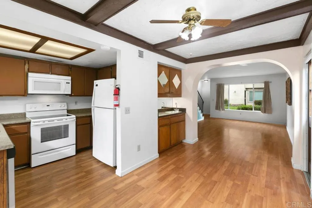 1123 Decker Street Unit: E