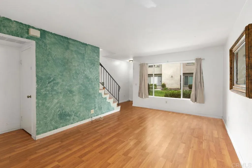 1123 Decker Street Unit: E