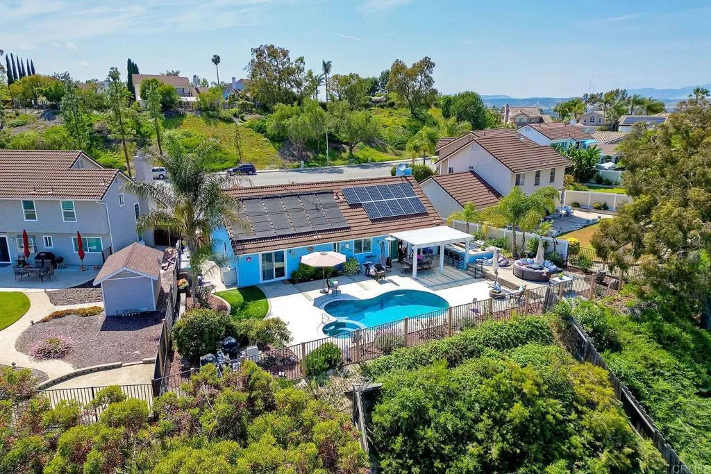 1377 Crestview Drive