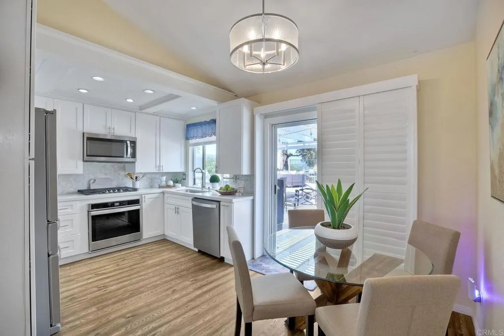 1377 Crestview Drive