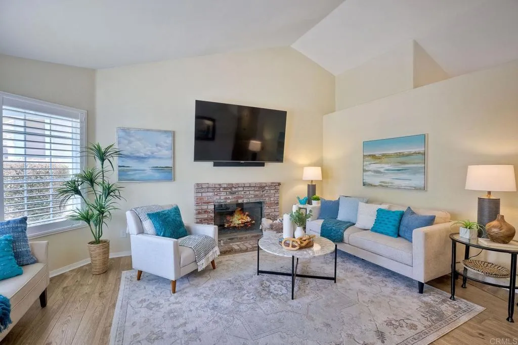 1377 Crestview Drive