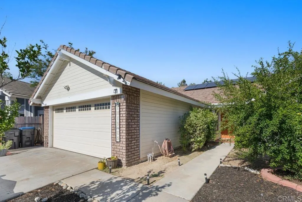 41183 Cardinal Flower Drive