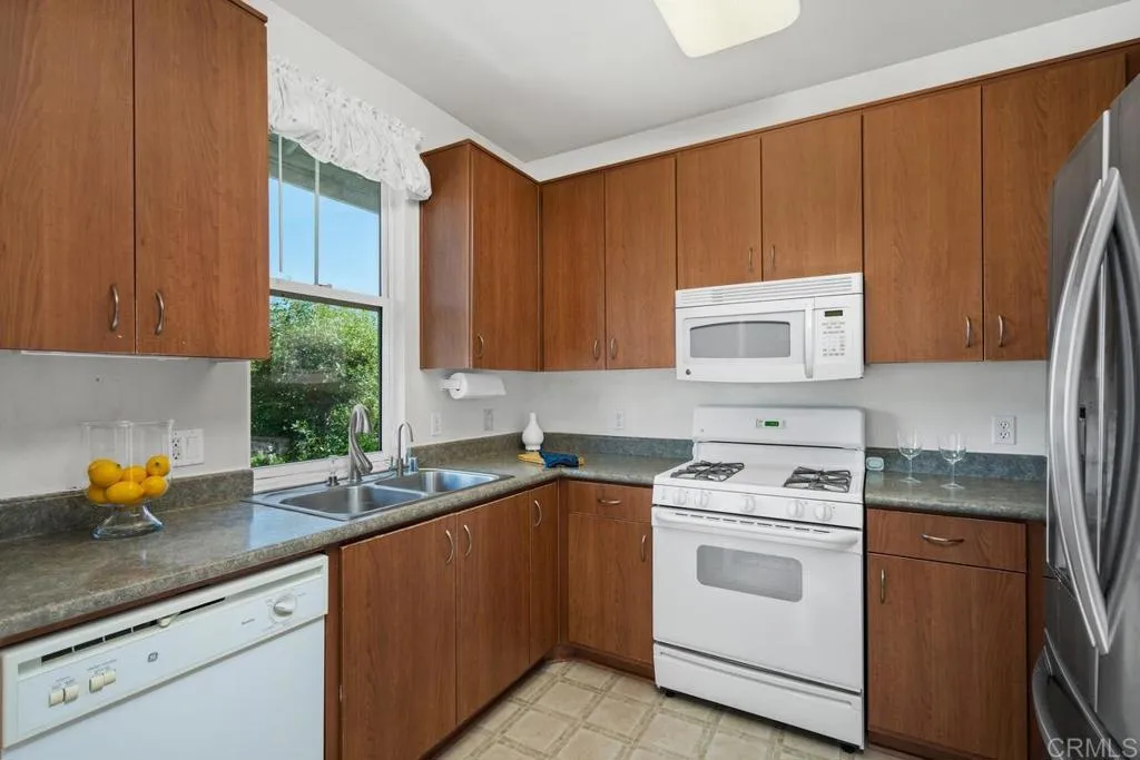 715 Francesca Drive # 206