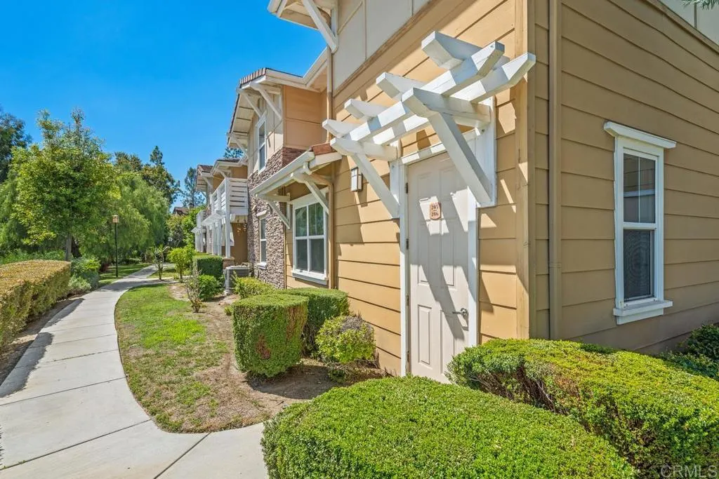715 Francesca Drive # 206