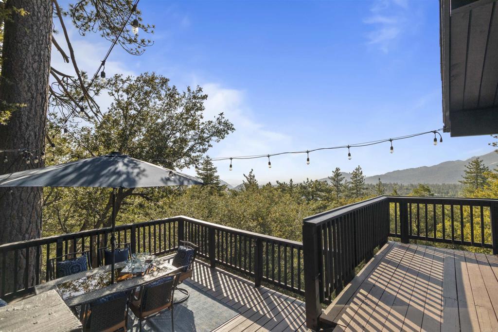 53025 Woodpecker Way